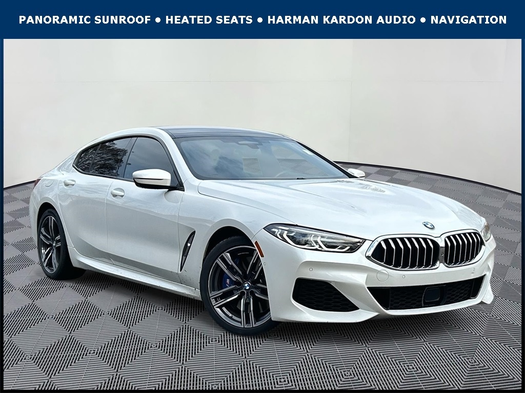 2022 BMW 8 Series 840i's photo