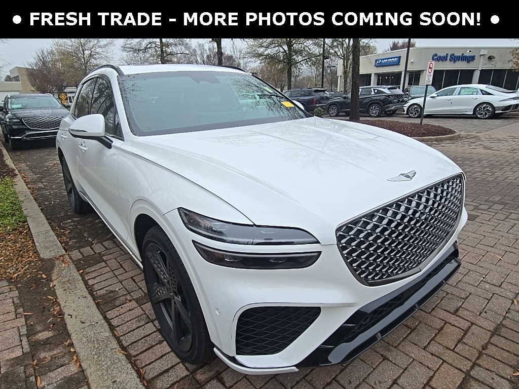 2025 GENESIS GV70 Sport's photo