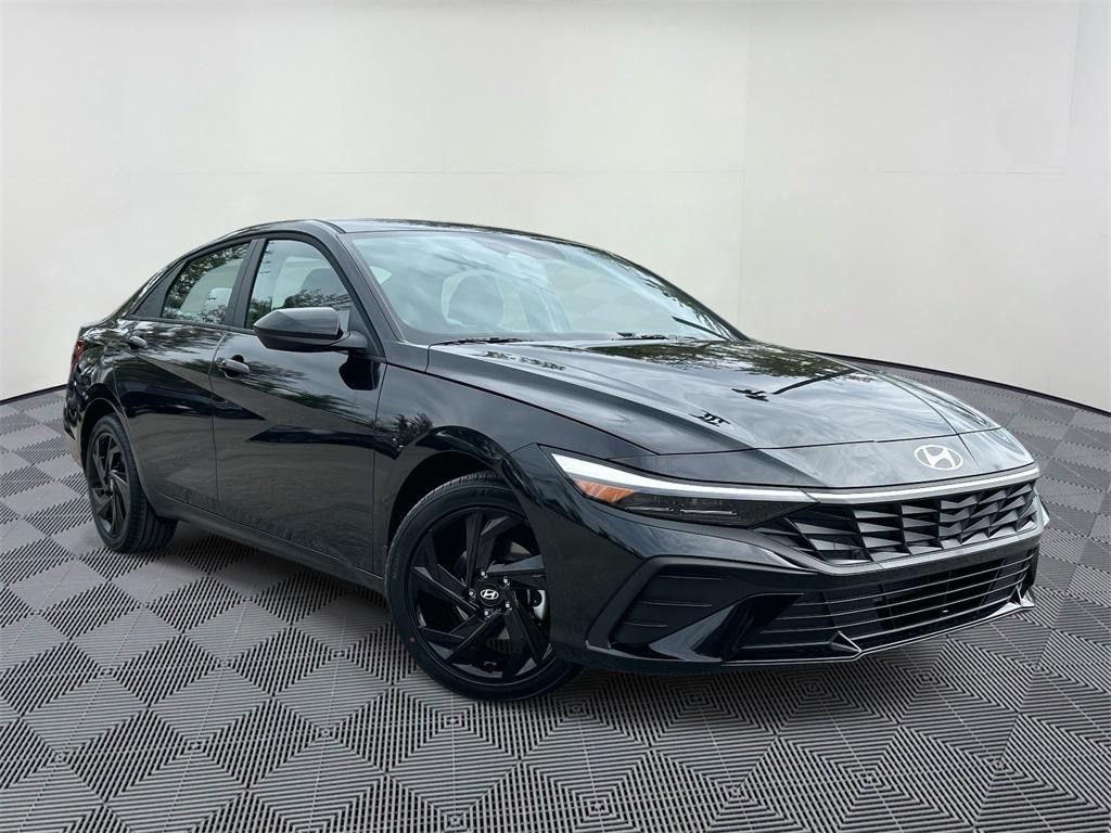 New 2026 Hyundai Elantra SEL Sport Sedan