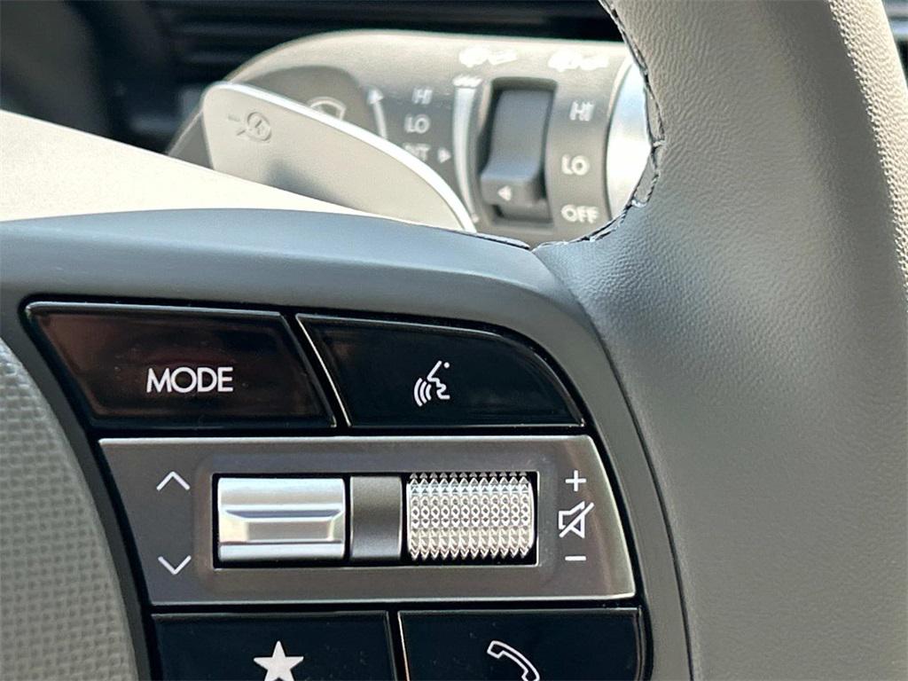 2025 Hyundai IONIQ 5 SEL - Photo 29