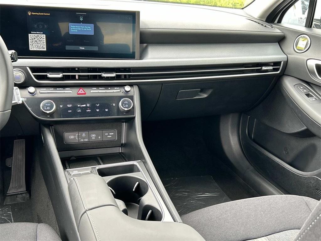 2025 Hyundai Sonata Hybrid SEL - Photo 23