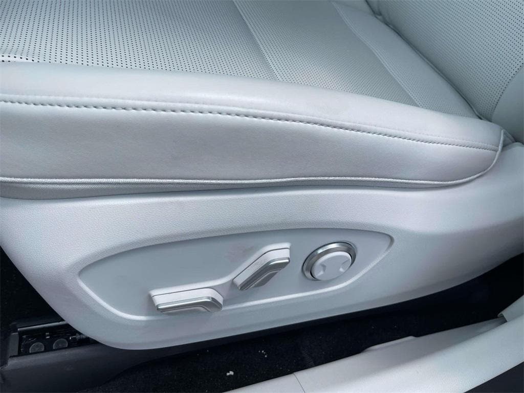 2026 Hyundai IONIQ 9 SEL - Photo 16