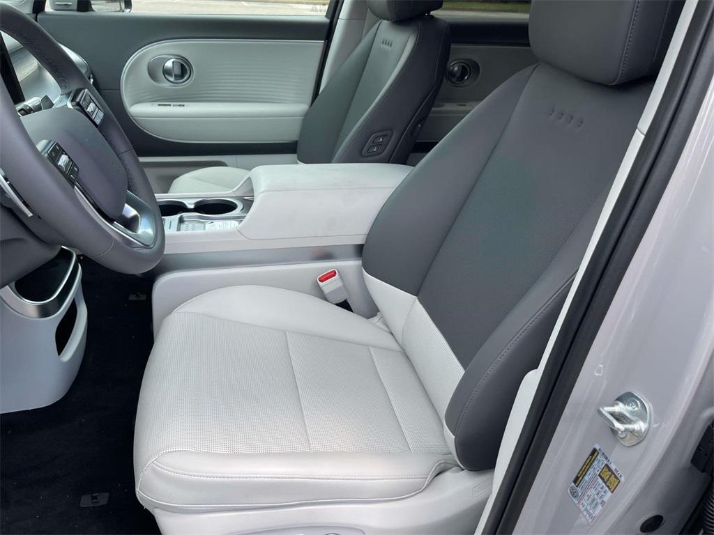 2026 Hyundai IONIQ 9 SEL - Photo 15