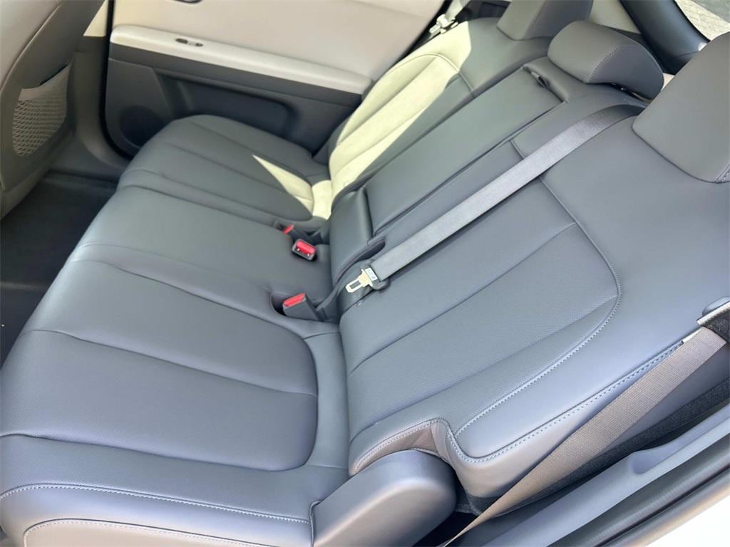2025 Hyundai IONIQ 5 SEL - Photo 19