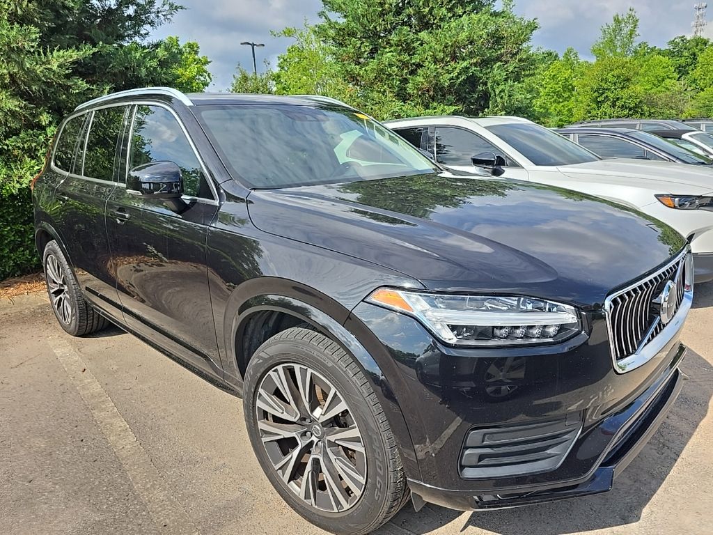 2020 Volvo XC90 T6 Momentum AWD's photo