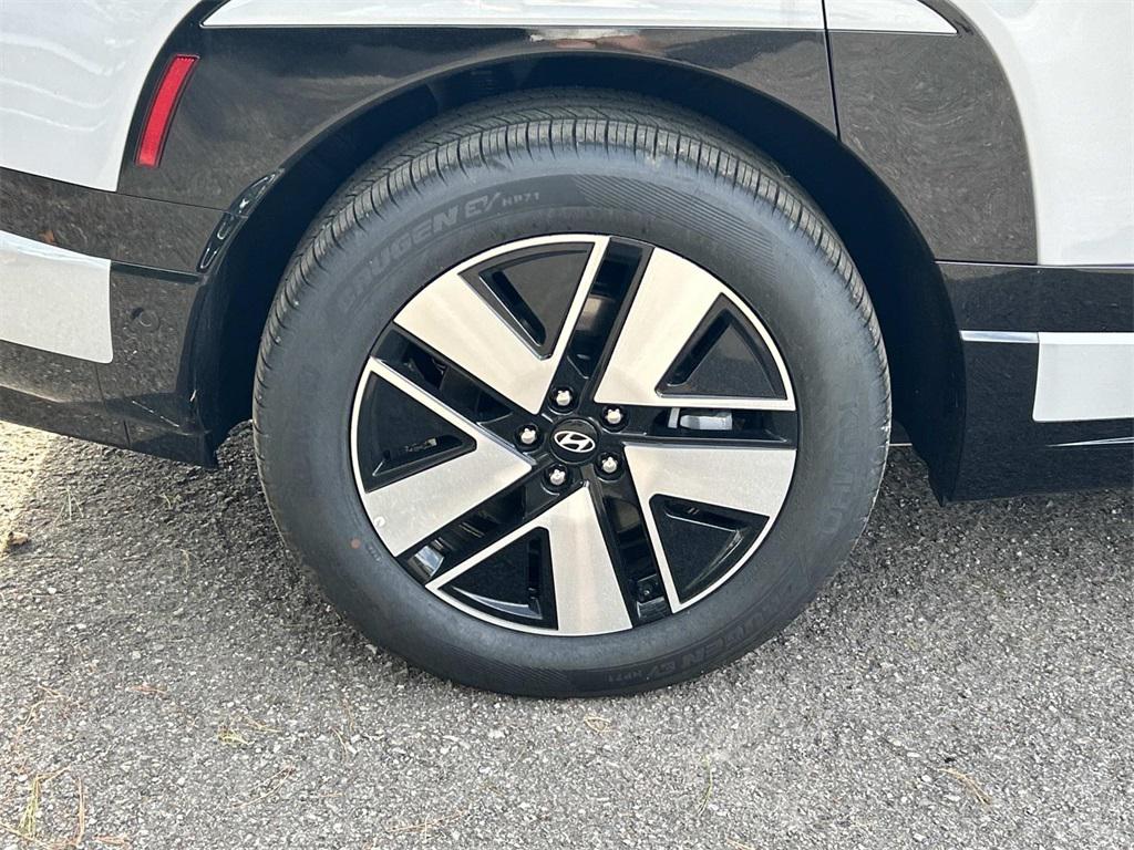 2026 Hyundai IONIQ 9 SEL - Photo 11