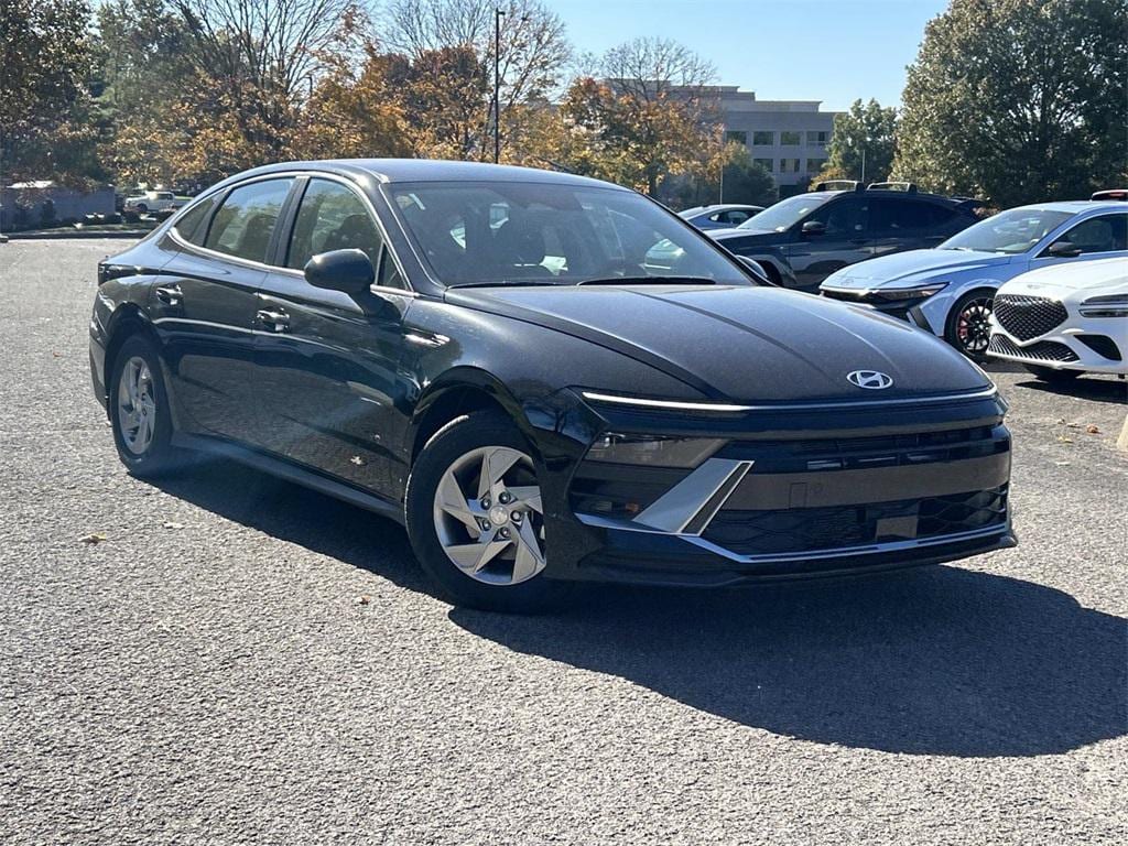 New 2025 Hyundai Sonata SE Sedan