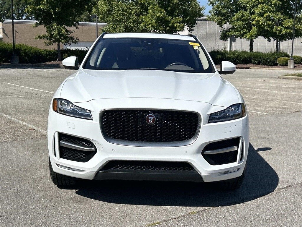 2019 Jaguar F-PACE R-Sport photo 2