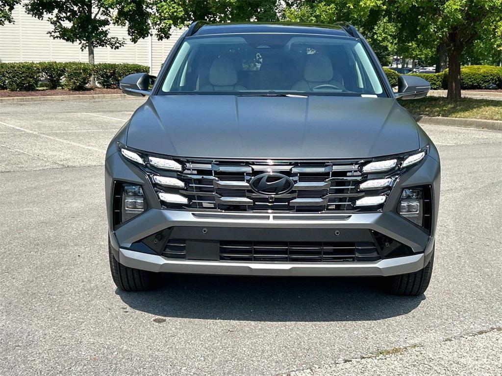 2025 Hyundai Tucson Limited photo 2