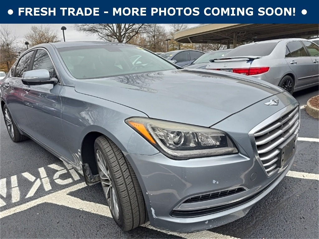 2016 Hyundai Genesis Base's photo