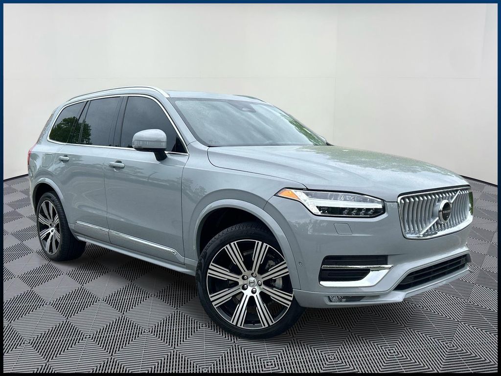 2025 Volvo XC90 B6 Plus Bright 7-Seater 4WD's photo