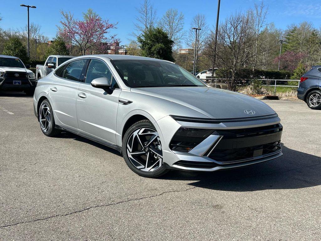 2026 Hyundai Sonata SEL AWD's photo