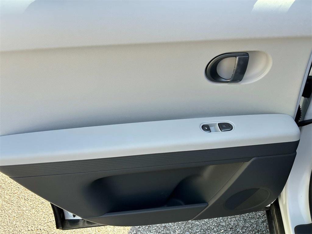 2025 Hyundai IONIQ 5 SEL - Photo 20