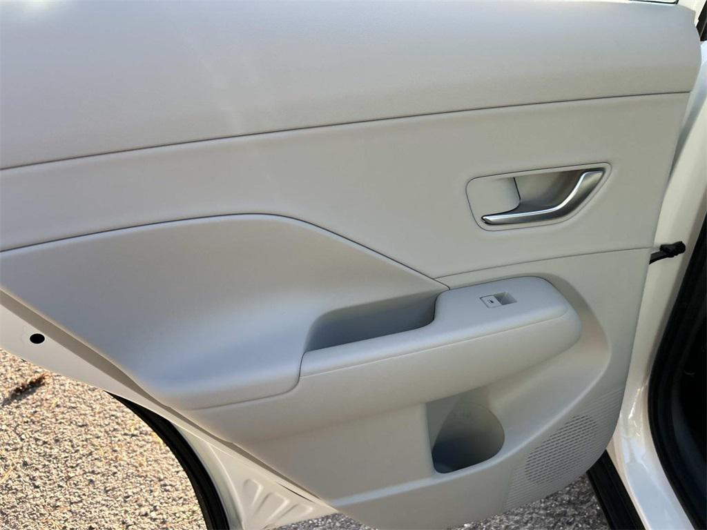 2026 Hyundai Kona SEL Premium - Photo 20