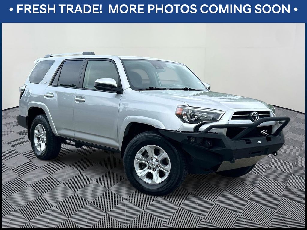 2021 Toyota 4Runner SR5 RWD V6's photo
