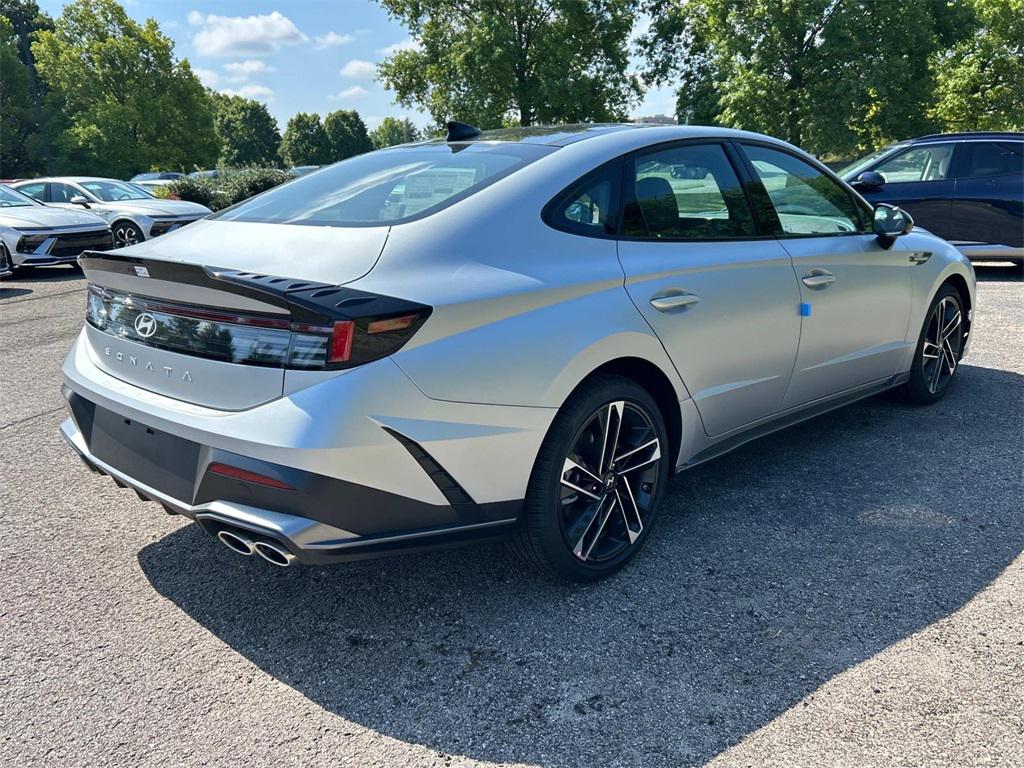 2025 Hyundai Sonata N Line - Photo 7