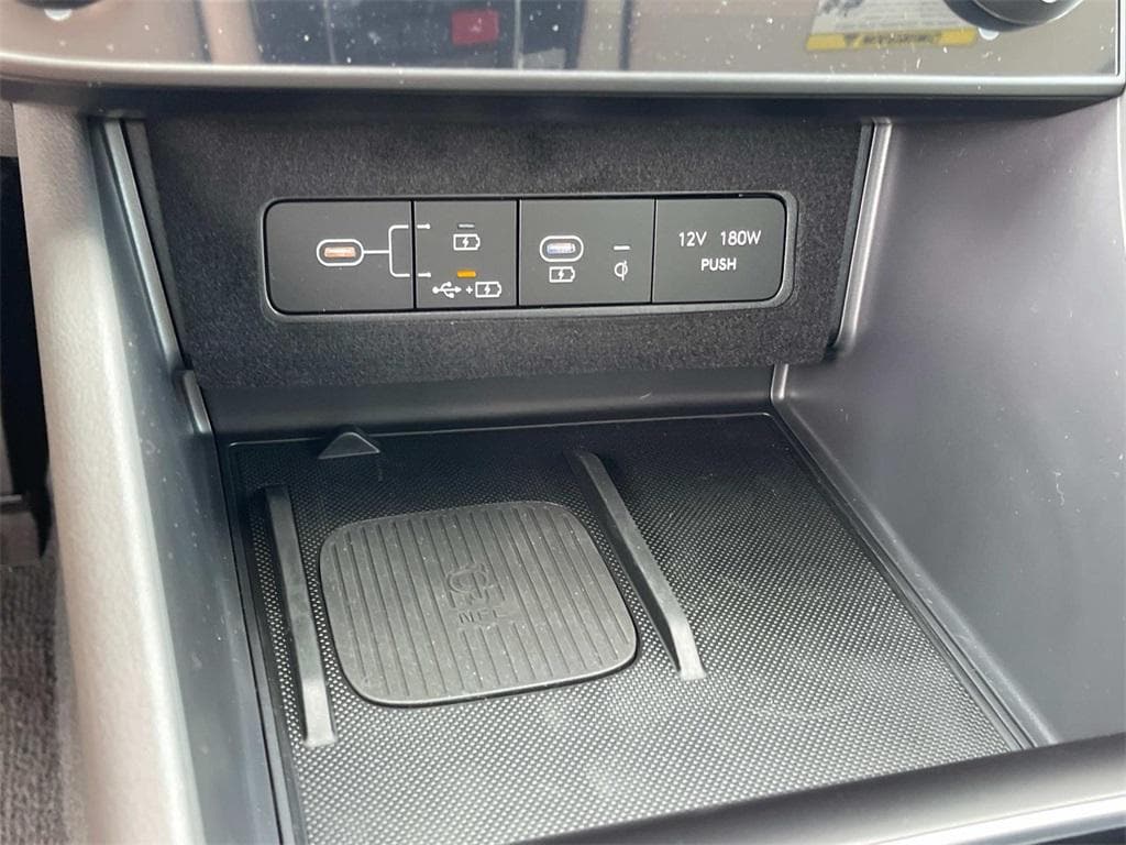 2025 Hyundai Sonata Hybrid SEL - Photo 30