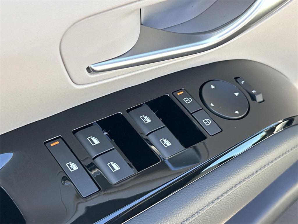 2026 Hyundai Tucson Limited - Photo 18
