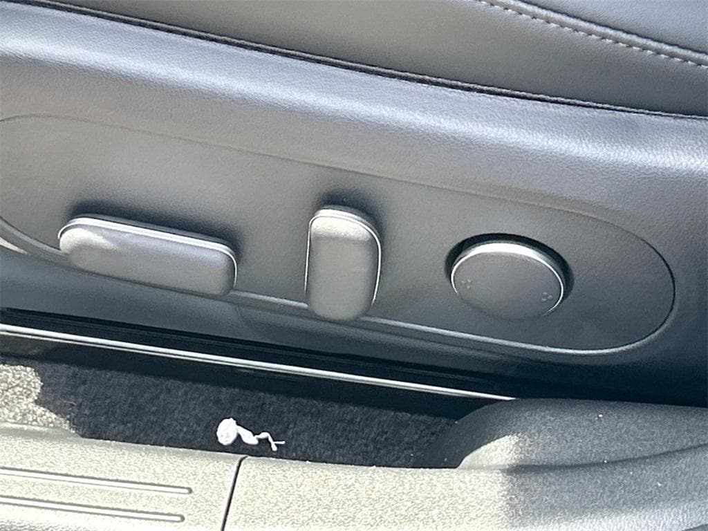 2025 Hyundai IONIQ 5 SEL - Photo 16