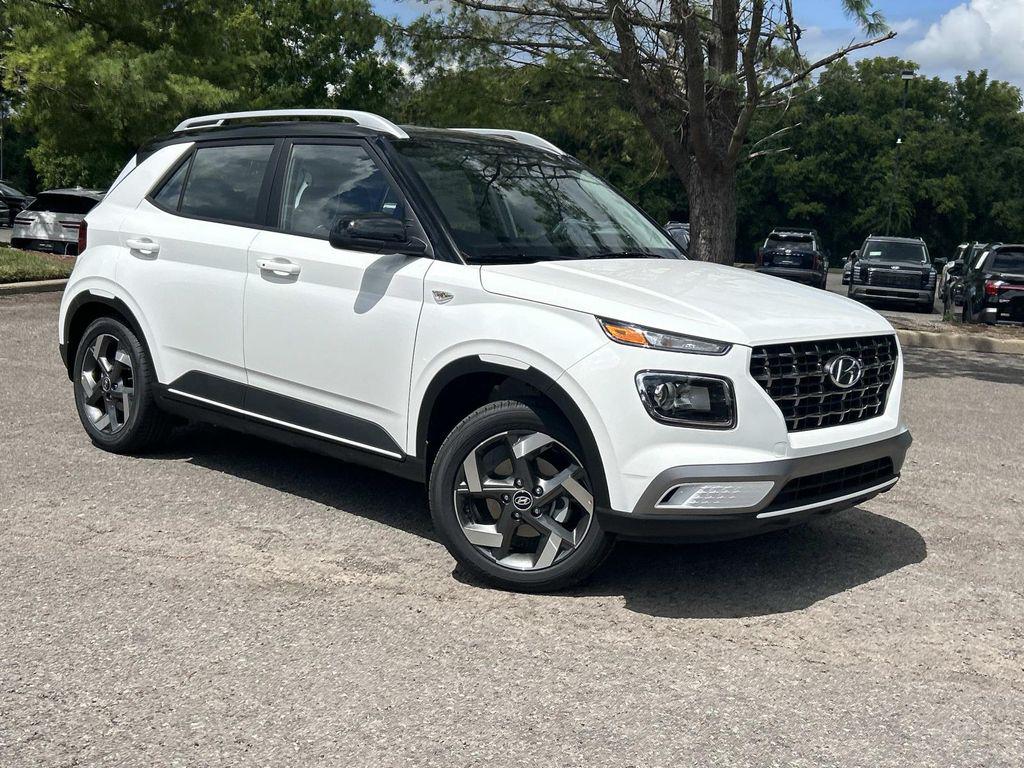 New 2026 Hyundai Venue SEL w/Two-Tone Roof
