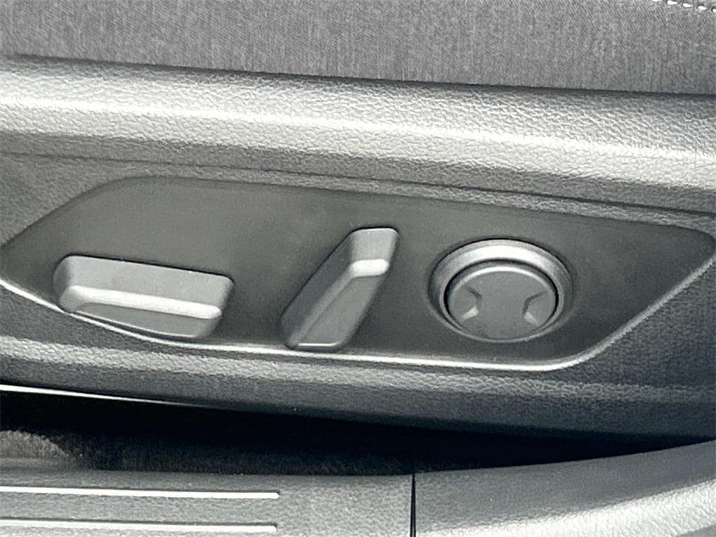 2025 Hyundai Sonata Hybrid SEL - Photo 15