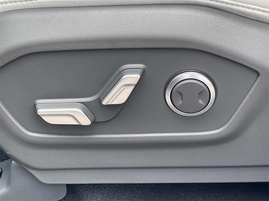 2026 Hyundai Santa Fe SEL - Photo 17