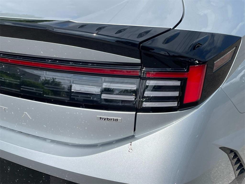 2025 Hyundai Sonata Hybrid SEL - Photo 11