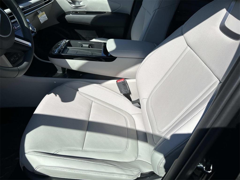 2026 Hyundai Tucson Limited - Photo 15