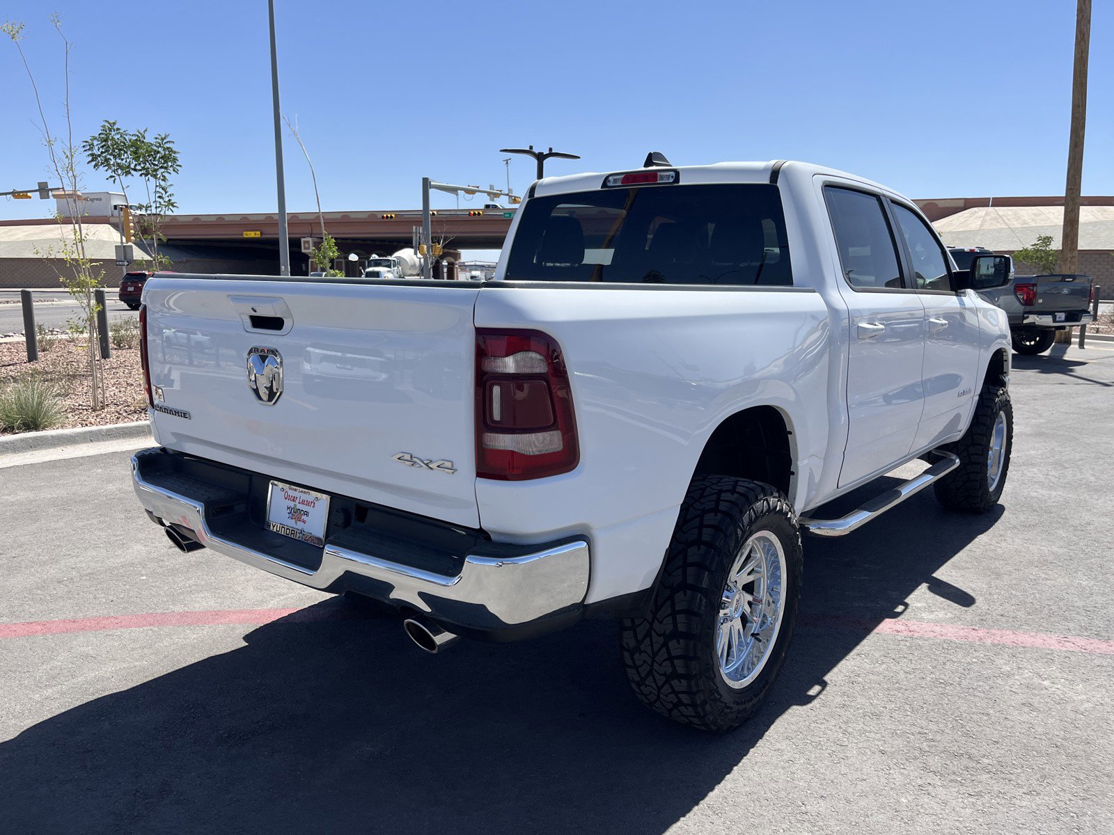 2024 RAM Ram 1500 Pickup Laramie - Photo 8