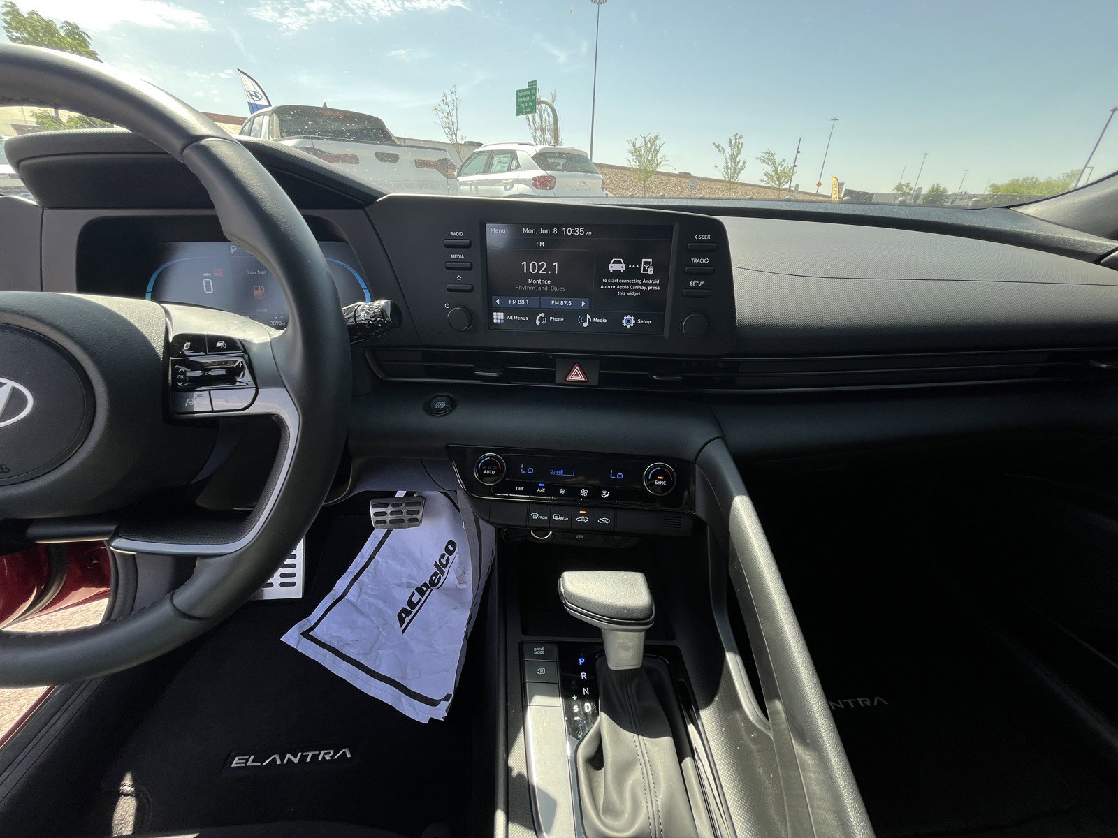 2025 Hyundai Elantra SEL - Photo 19