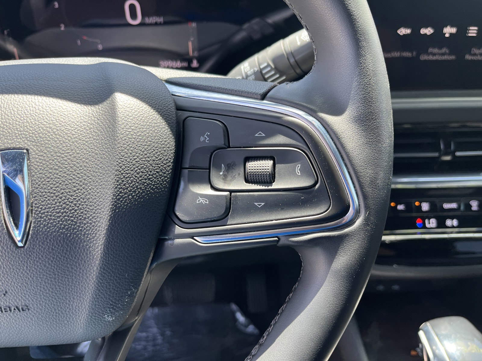 2025 Buick Envista Avenir - Photo 18