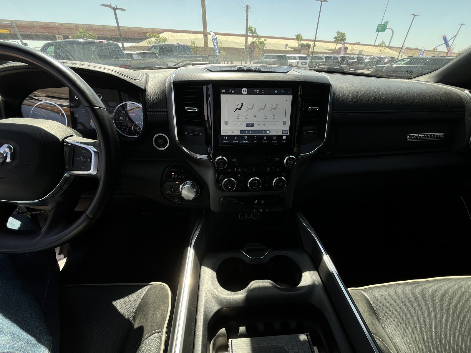2024 RAM Ram 1500 Pickup Laramie - Photo 19