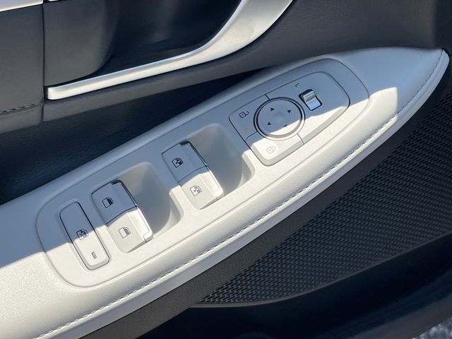 2025 Hyundai Sonata Hybrid Limited - Photo 12