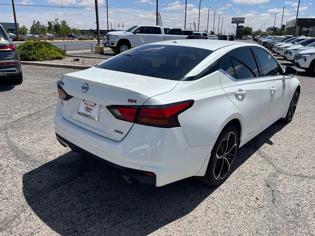 2024 Nissan Altima SR - Photo 8