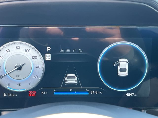 2025 Hyundai Elantra SEL - Photo 14