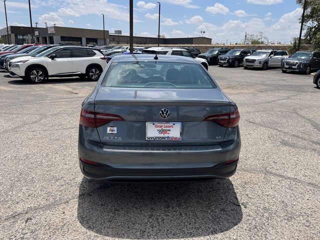 2023 Volkswagen Jetta SE - Photo 7