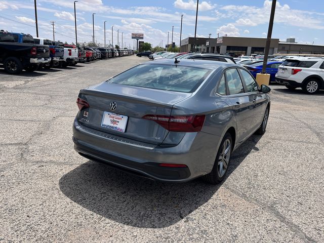 2023 Volkswagen Jetta SE - Photo 8
