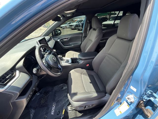 2024 Toyota RAV4 SE - Photo 10