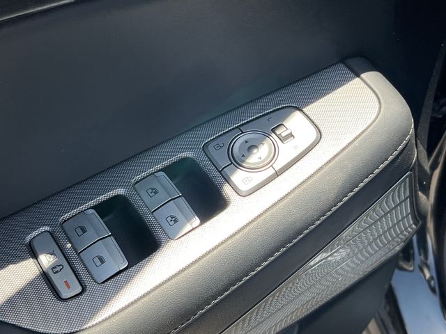2022 Hyundai Palisade Limited - Photo 12