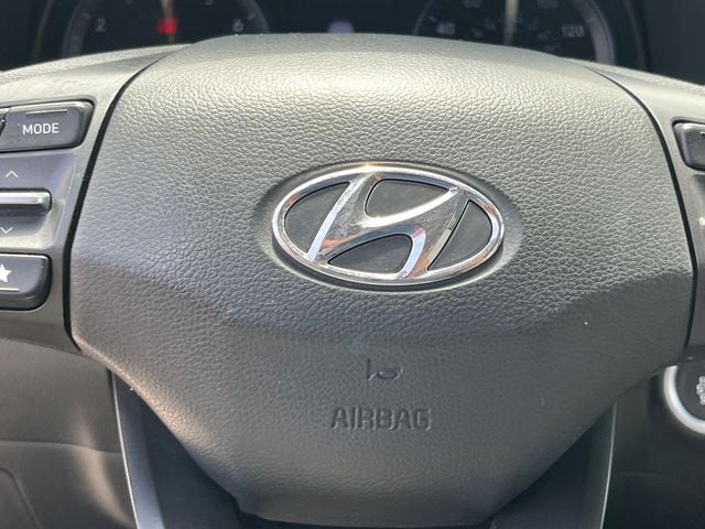2023 Hyundai Kona SEL - Photo 17