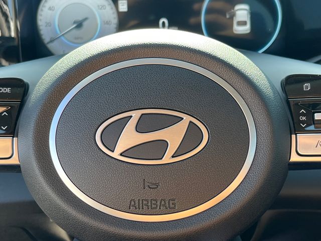 2025 Hyundai Elantra SEL - Photo 17