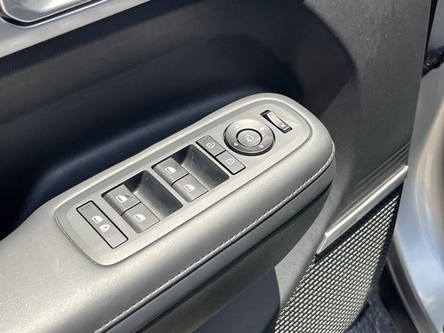 2024 Hyundai Santa Fe Limited - Photo 12