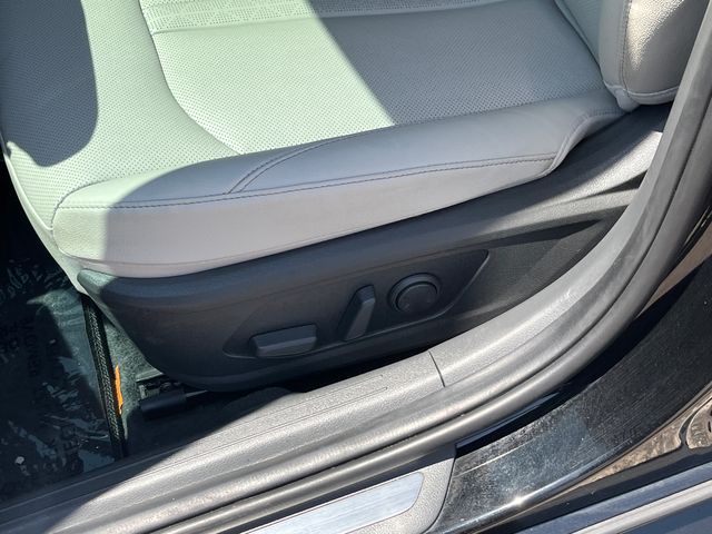 2025 Hyundai Sonata Hybrid Limited - Photo 11