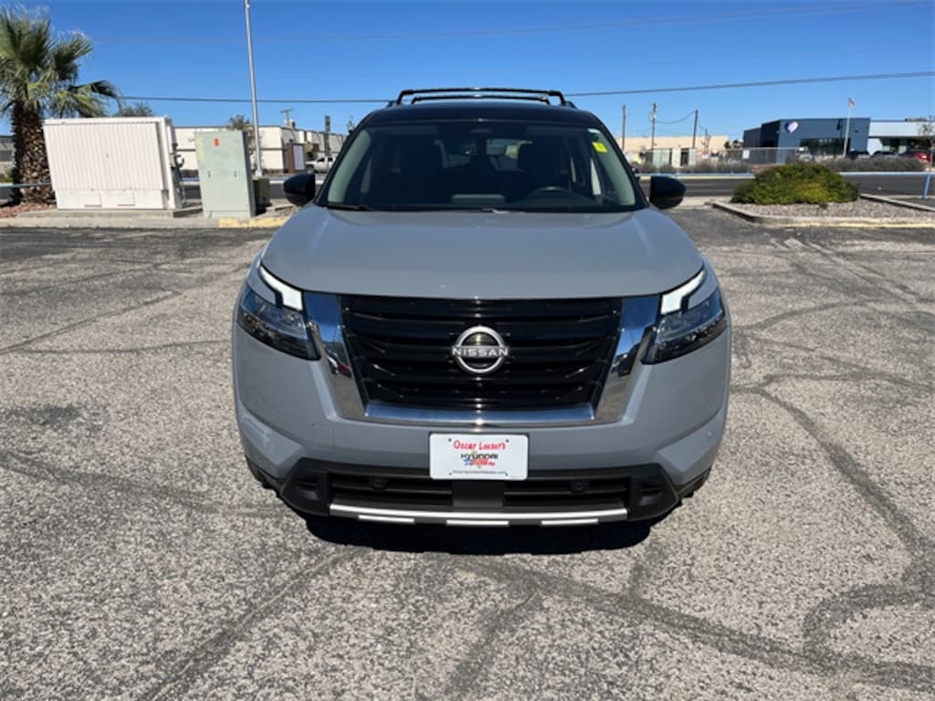 Used 2023 Nissan Pathfinder SL SUV