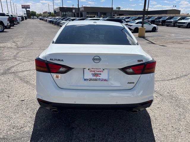 2024 Nissan Altima SR - Photo 7