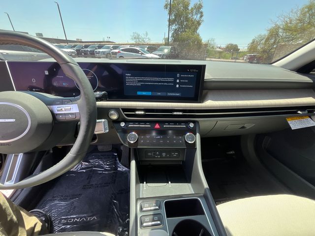 2025 Hyundai Sonata Hybrid Limited - Photo 19