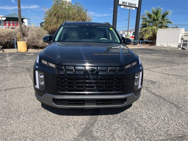 2025 Hyundai Palisade Limited photo 2
