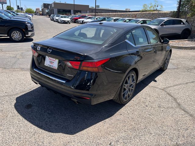 2023 Nissan Altima SR - Photo 8