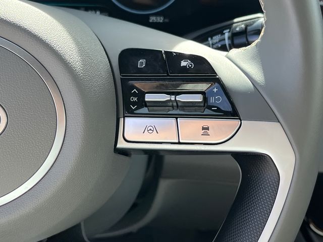 2025 Hyundai Elantra SEL - Photo 18
