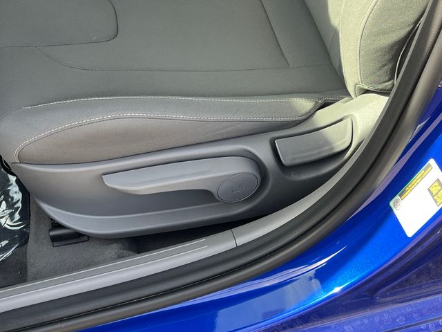 2025 Hyundai Elantra SEL - Photo 11